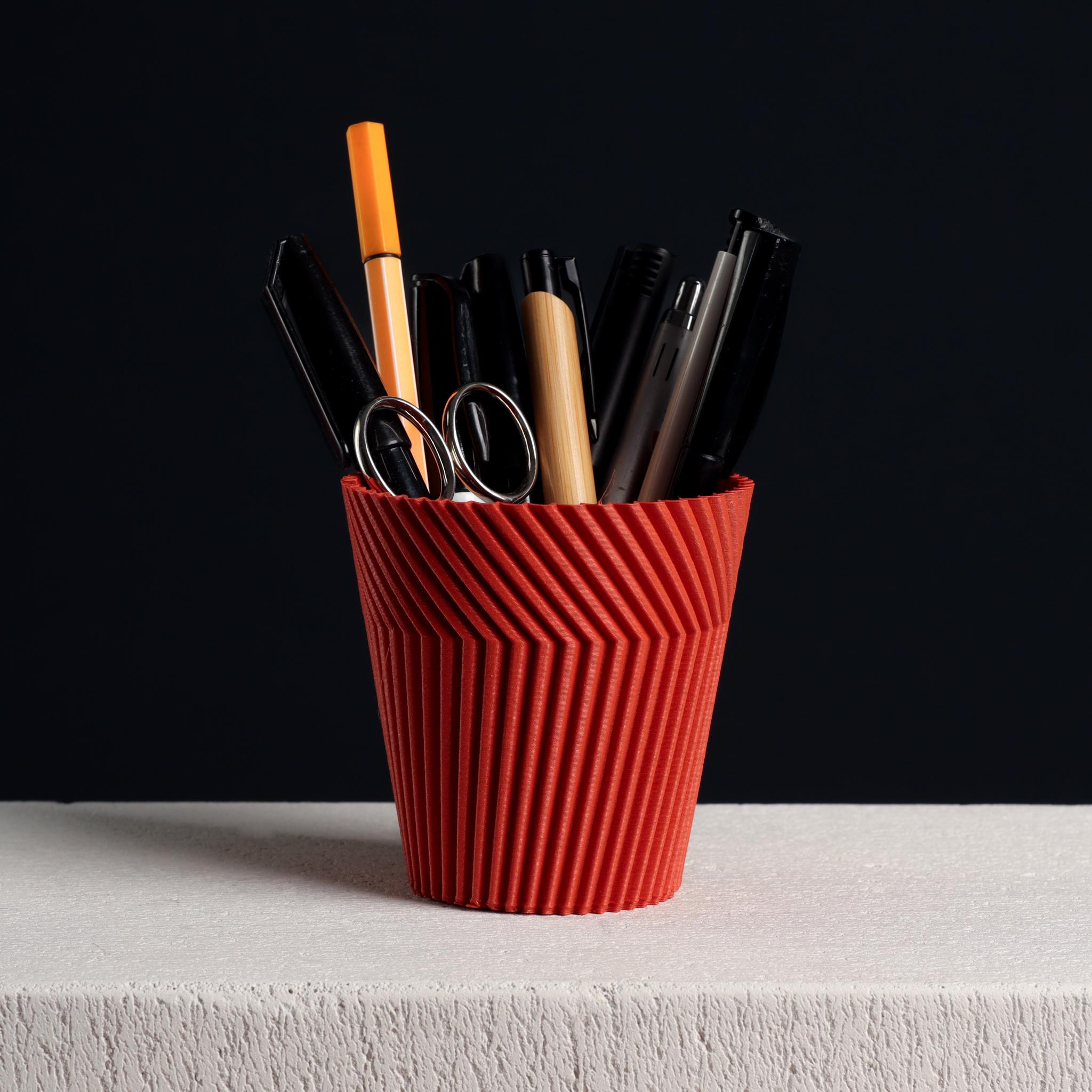  Angled Pencil Cup, Desk Organizer (Vase Mode)  3d model