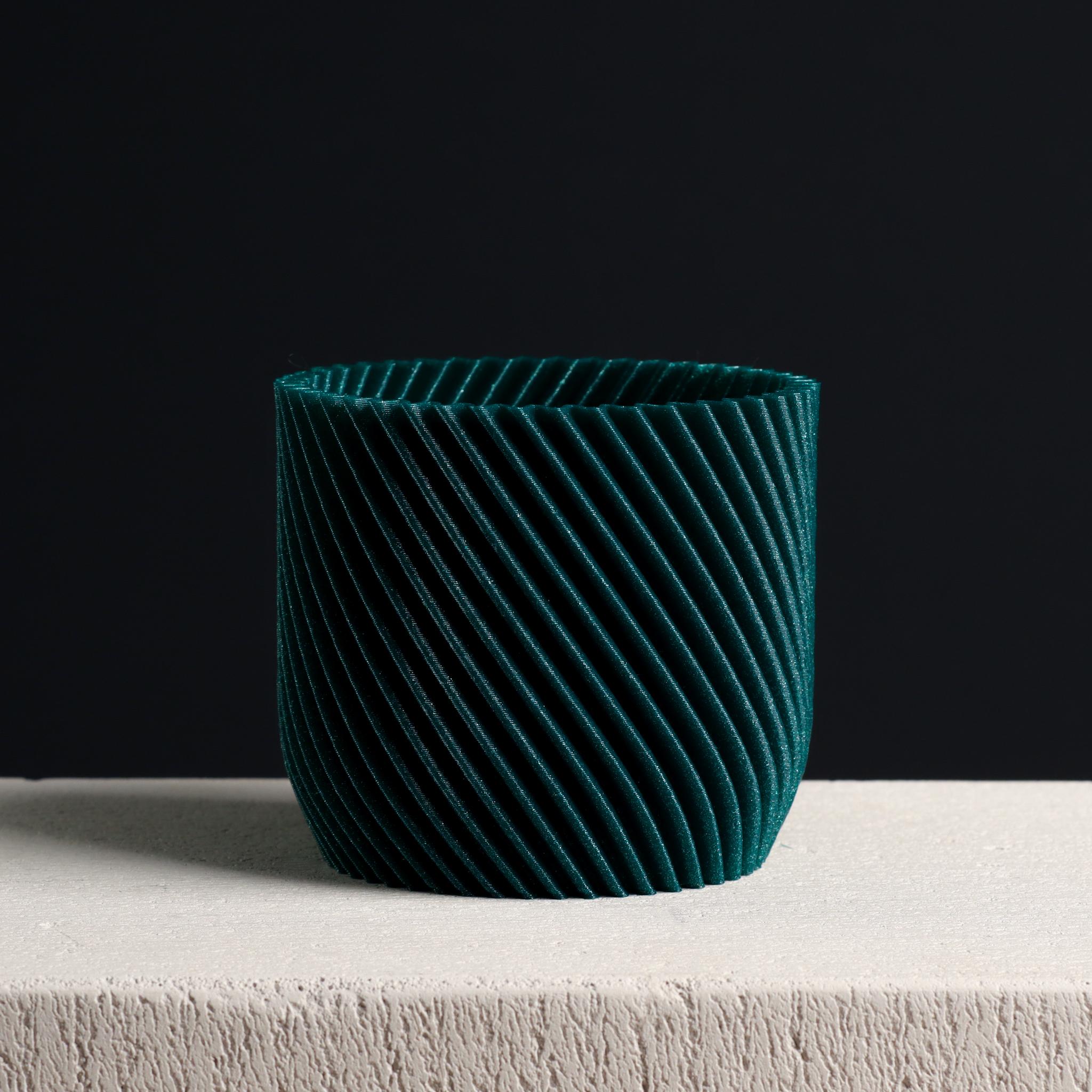  Spiral Cylinder Plant pot, Vase Mode & Shelled  3d model