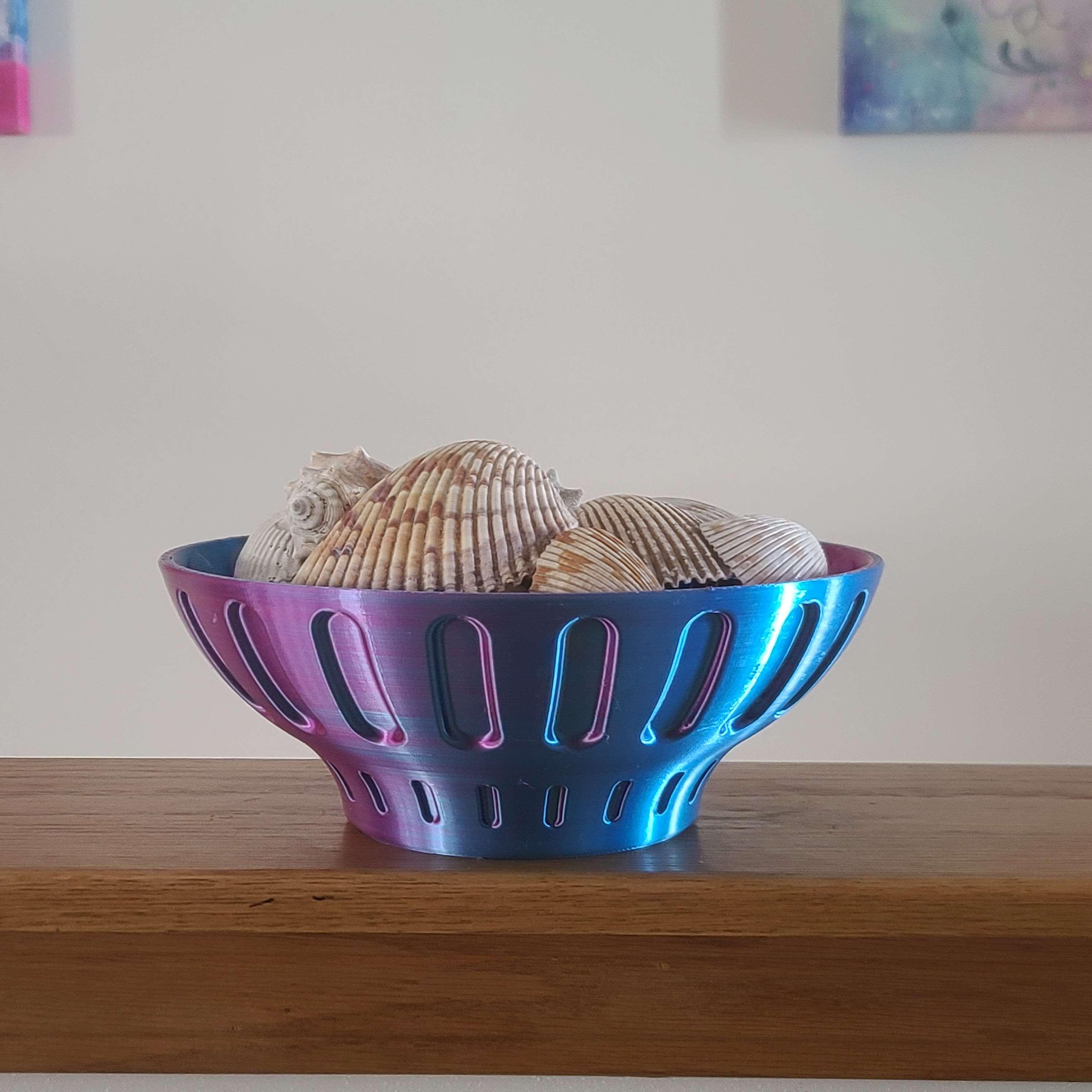 High Poly Decorative Bowl - Groove Vessel 3d model