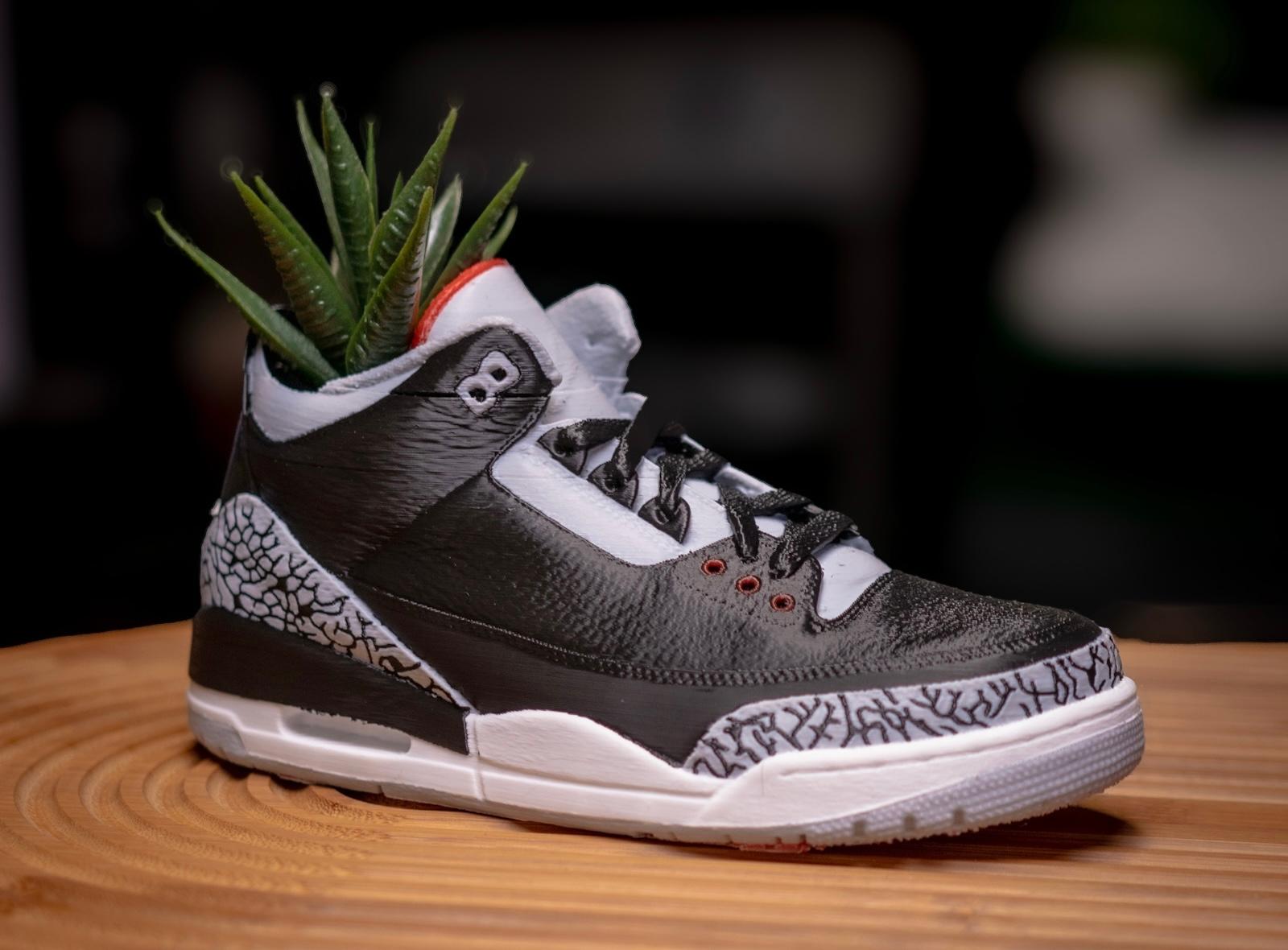 Jordan 3 Display/ Mini Sneaker Planter